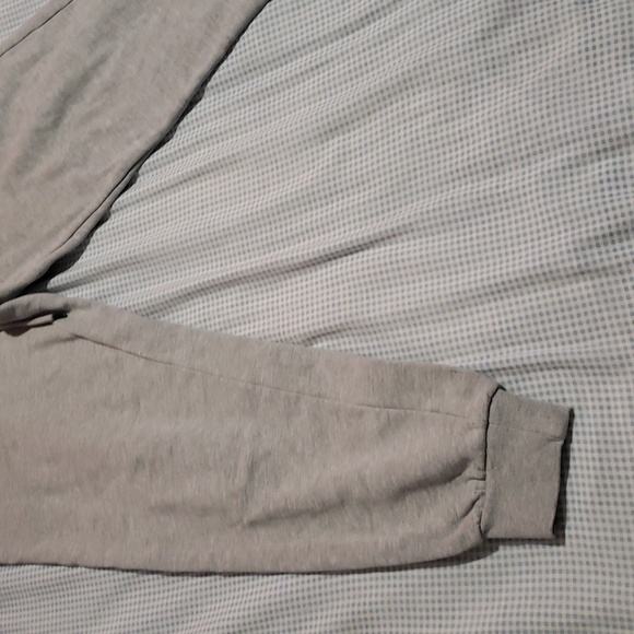 Men Shorts And Sweat Pants Bundle - Picture 7 of 12